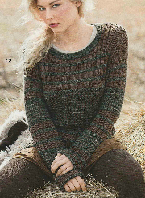 # 12 Pull en motifs mélangés