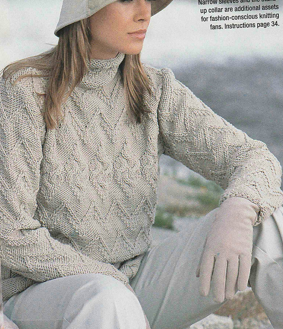 # 09 Beige Sweater in Relief Pattern