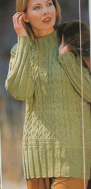 # 29 Patterned Sweater in Green