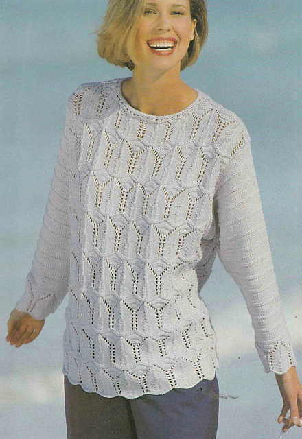 # 06 Short Sweater in Light Blue