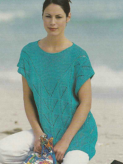 # 07 Sleeveless Sweater with V-Yoke
