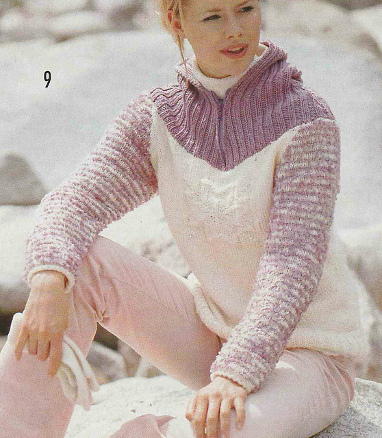 # 09 Pull à capuche et motif étoilé