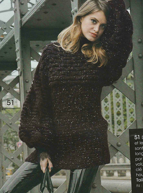 # 51 Pull avec passepoils