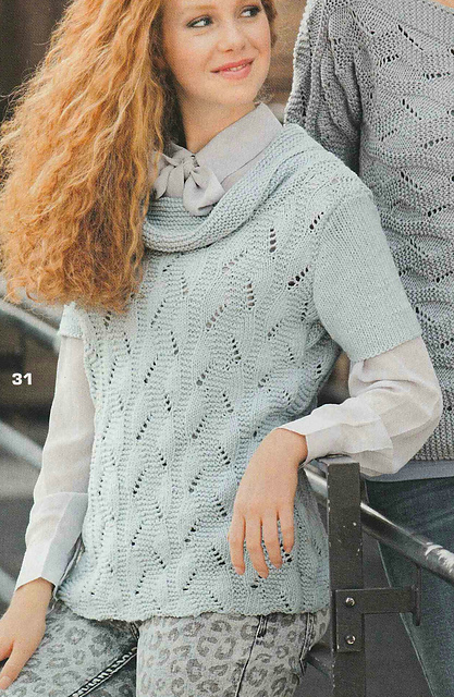 # 31 Pull à manches courtes bleu clair