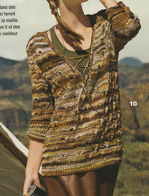 # 10 Pull avec encolure en V