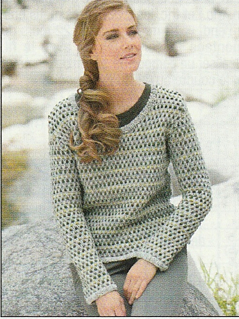 # 01 Pull motif mailles levées multicolores