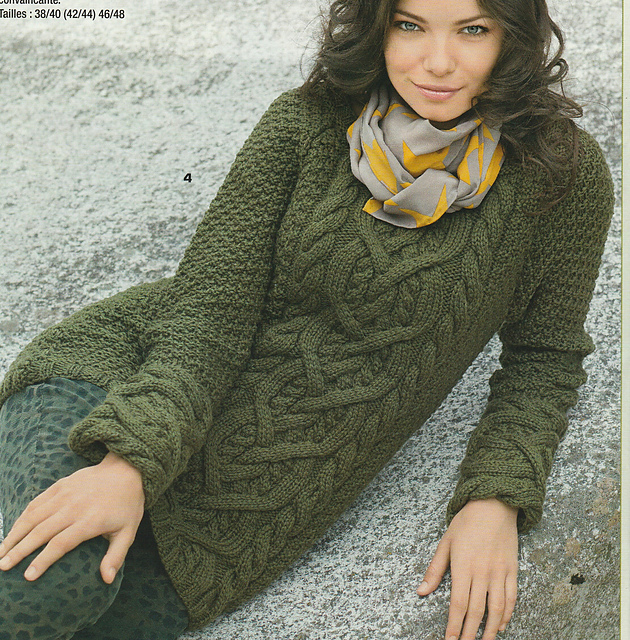 # 04 Pull vert au motif torsadé