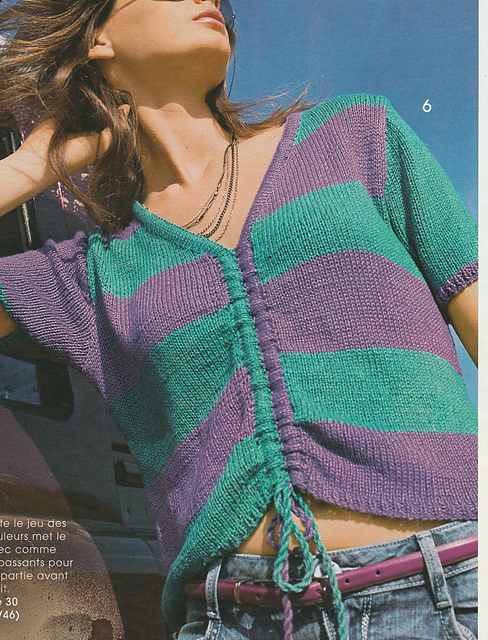 # 06 Pull à larges rayures