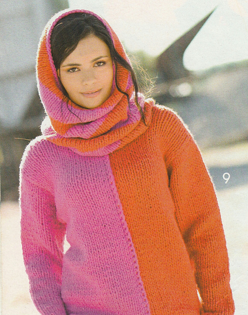 # 09 Pull rose vif/orange, col roulé séparable