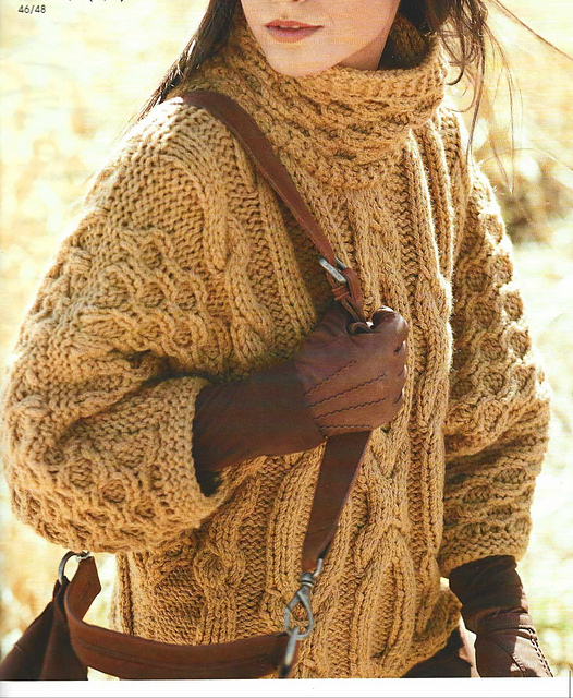# 11 Pull motif torsadé et nid d'abeilles