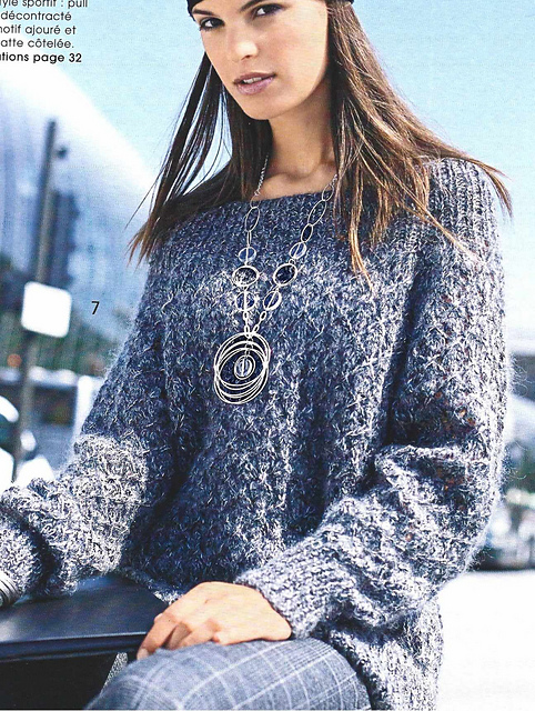 # 07 Pull gris en motif ajouré
