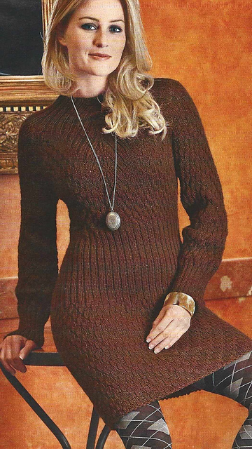 # 14 Mini robe cintrée