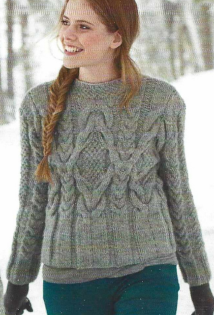 # 34 Pull gris motif torsadé