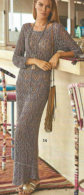 # 14 Robe maxi en combinaison de motifs