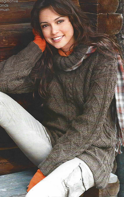 # 06 Aran Pattern Pullover