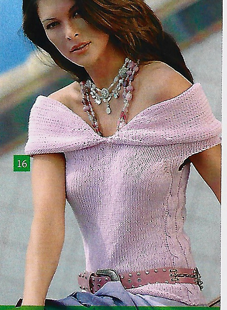 # 16 Top avec motif torsade