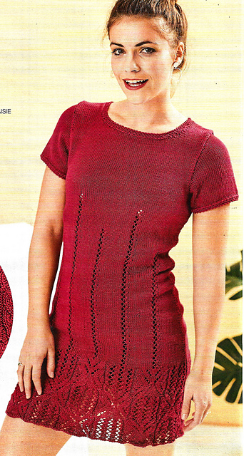 # 07 Robe avec bordures ajourees