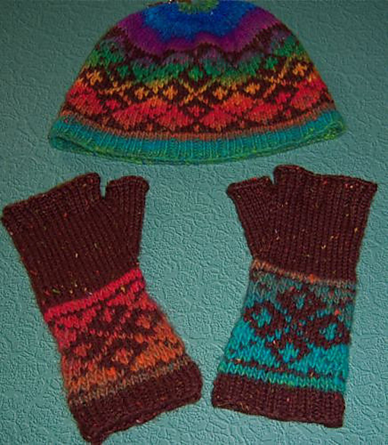 Dotted Argyle Mitts
