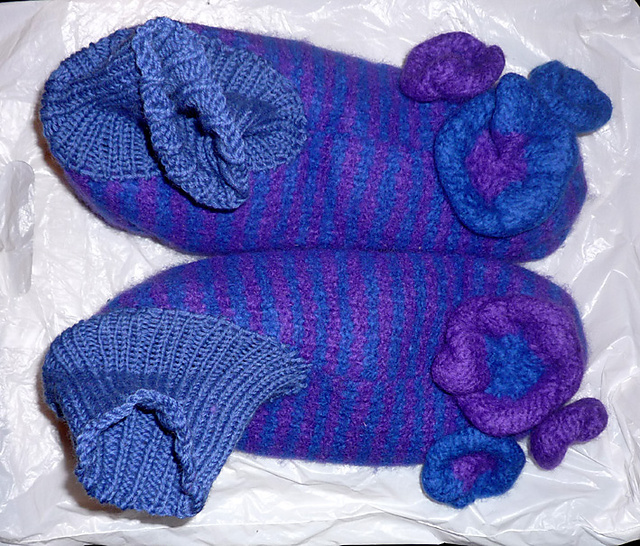 6990 D Simple Felt Slippers