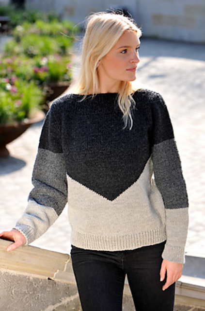 Sweater med grafisk mønster