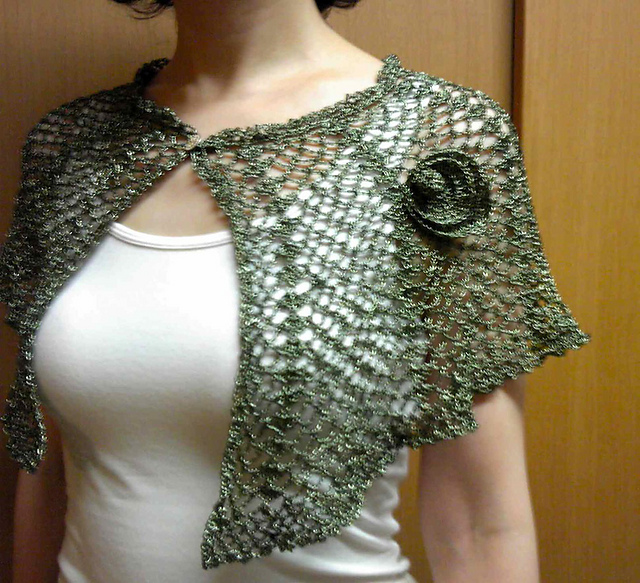 p.19 Flower Motif Cape