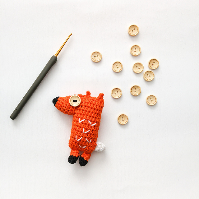 Pocket fox amigurumi