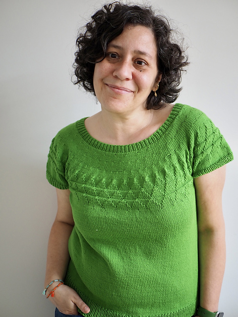 Pepita tee