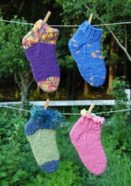 Super Quick & Easy Adult Slipper Socks