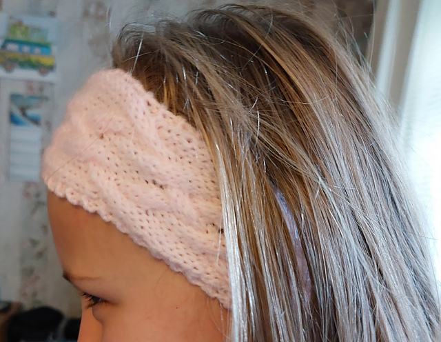 Interwoven cable headband