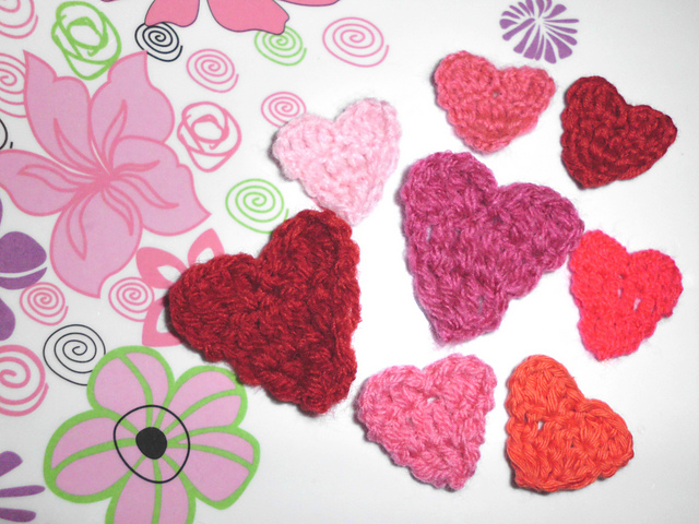 Heart Appliqué in Double Crochet