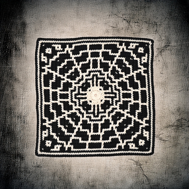 Mosaic Spiderweb Square
