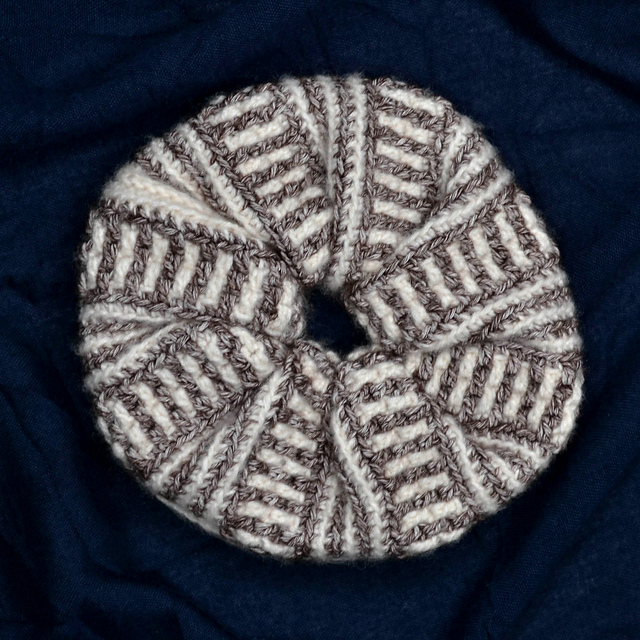 Mosaic Scrunchie Stripes