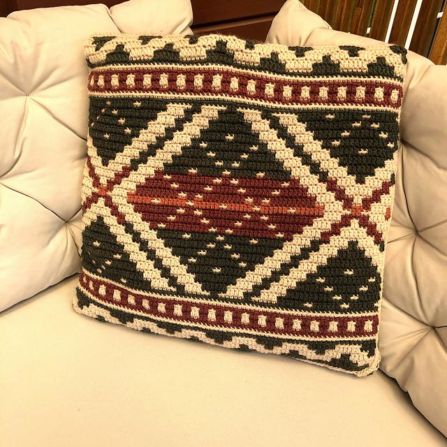 Mosaic Pillow Medaus Gija