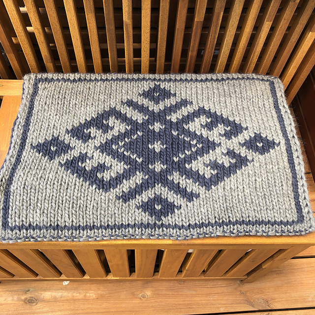 Knit Seat Pad Hidden Stream