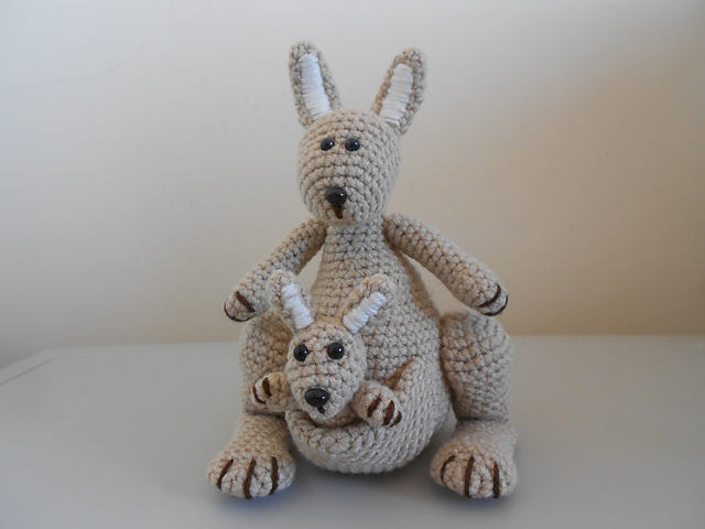Känguru Joëlle und Joey