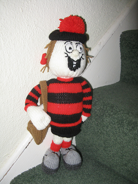 Ravelry: Minnie The Minx pattern by Alan Dart