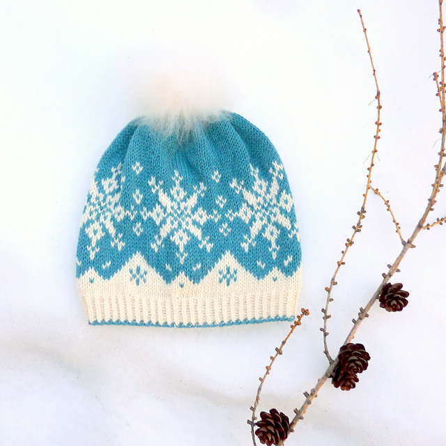 Tiddelibom lue  / Snowy beanie
