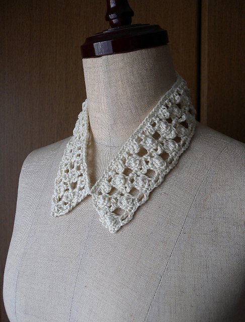 I. Crochet Collar