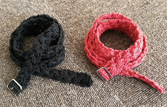 p.33 Linked Chain Loops Belt
