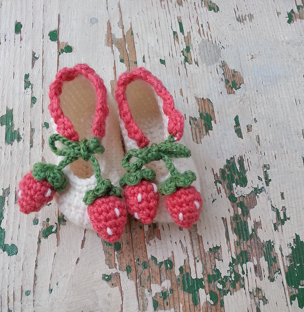 Strawberry Booties