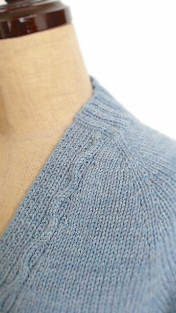O.V-neck Cardigan