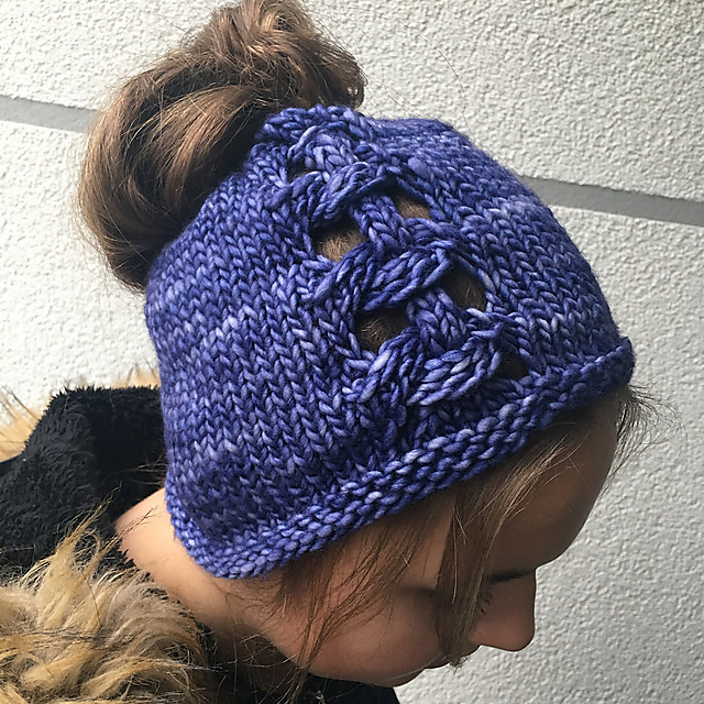 CATALINA Messy Bun Hat