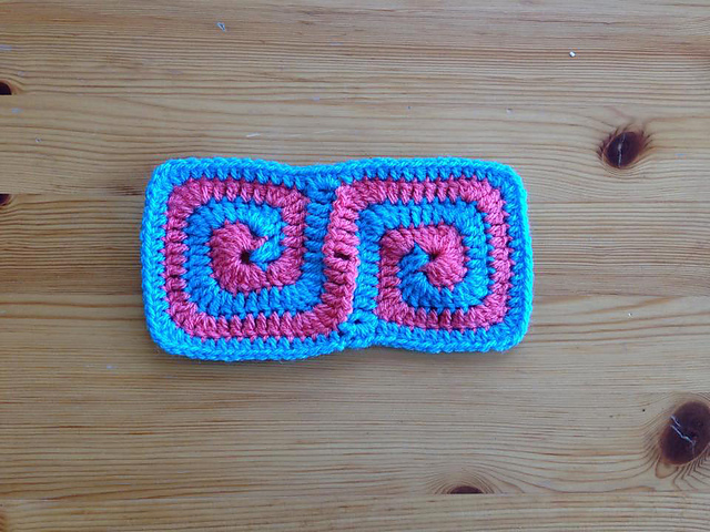 Double Spiral Square Motif