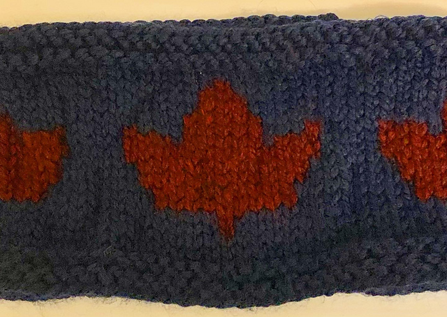 Maple Leaf Cowl