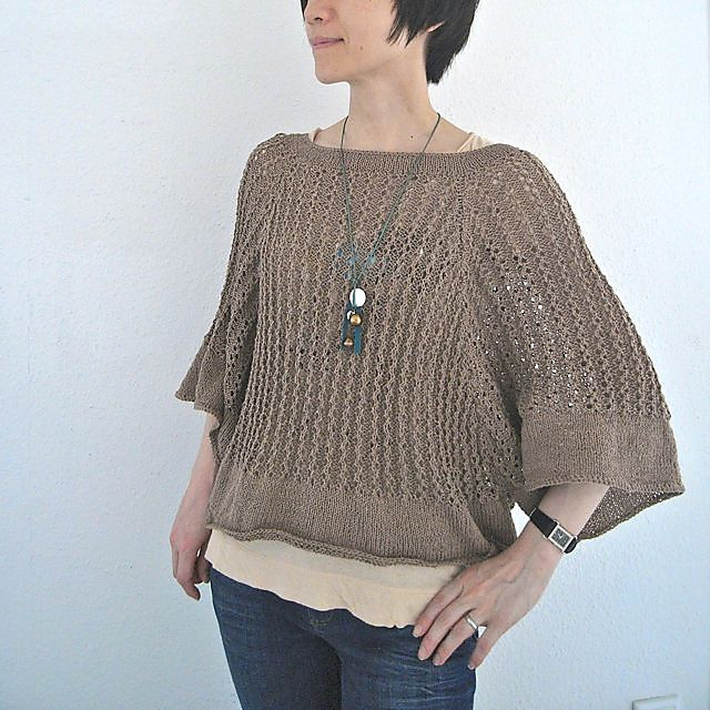 14 Raglan-sleeve Pullover