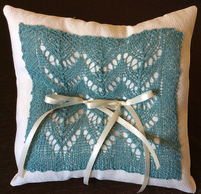 Horsehoe Ring Pillow