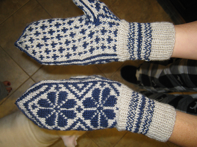 Flower Mittens