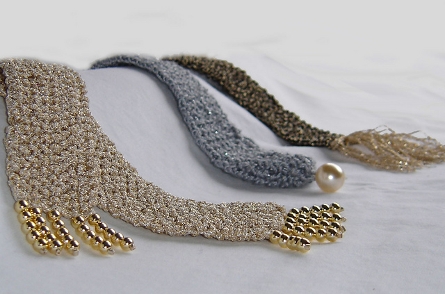 A Scarf That Sparkles #914