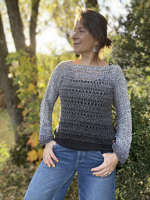 Black Cat Pullover