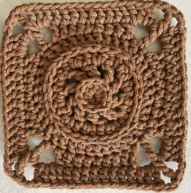 Empty Granny Square - Round Center